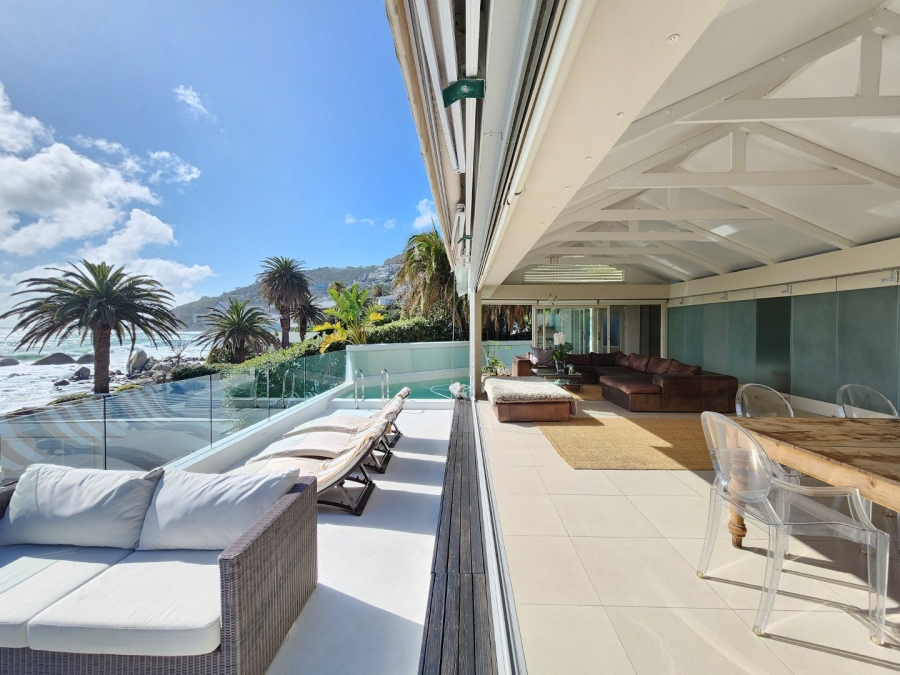 To Let 4 Bedroom Property for Rent in Clifton Western Cape